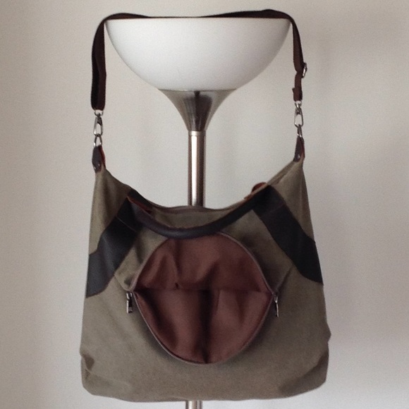 ๐๐บ๐ Grace Callie Designs - Genova Crossbody Bag - Picture 7 of 8